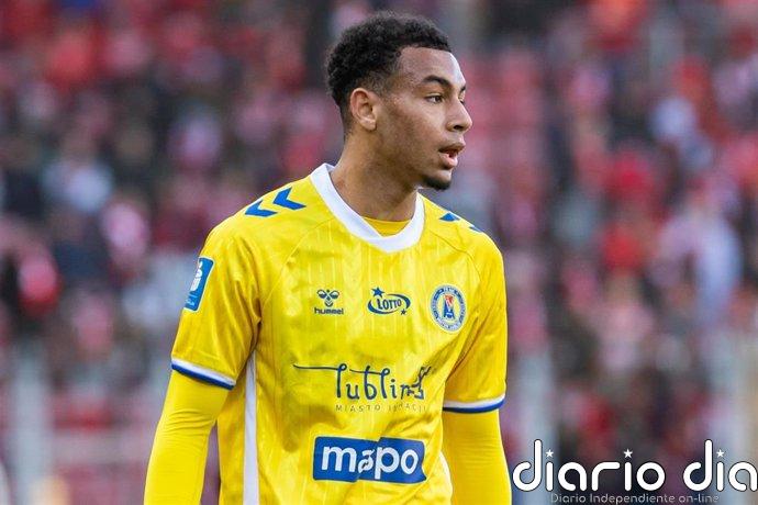 Bright Ede firma con el Deportivo hasta 2031