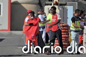 Canarias admite que la presión en los centros de menores migrantes es "menor" y se da mejor trato