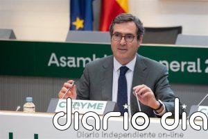 CEOE advierte de que podrían producirse "aumentos transitorios de precios" si continúa la guerra de Irán