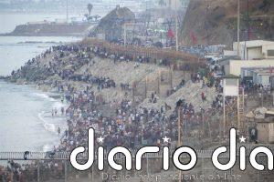 Cerca de 50.000 personas cruzaron de Marruecos a Ceuta en un día, según las primeras estimaciones