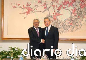 China y Pakistán reclaman a EEUU e Irán "un cese inmediato de las hostilidades" y "reiniciar el diálogo"