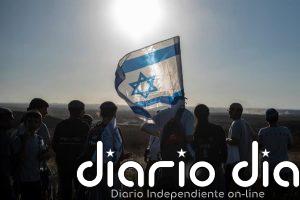 Colonos israelíes superan un control militar en su marcha para recolonizar la Franja de Gaza