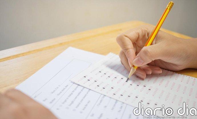CSIF Asturias pide que los opositores a maestro puedan ver sus exámenes "ahora" y no al finalizar el proceso