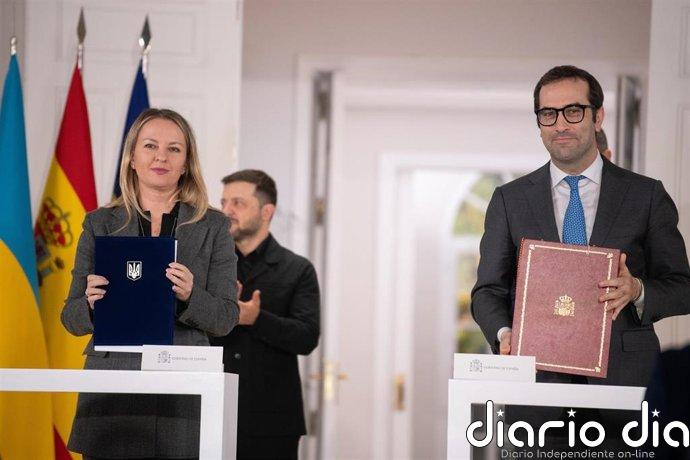 Cuerpo viaja este miércoles a Ucrania con unas 50 empresas españolas para firmar acuerdos y ver a Zelenski