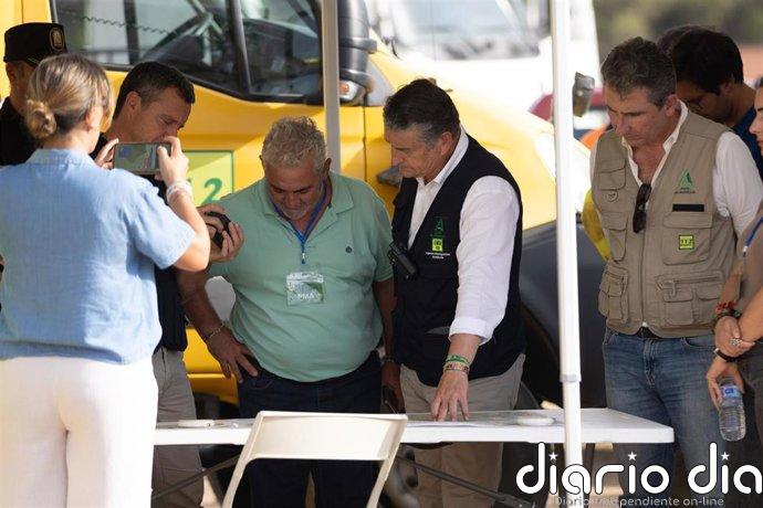 Desalojadas 384 personas de Villanueva de las Cruces por incendio de El Cerro (Huelva) complicado por el viento