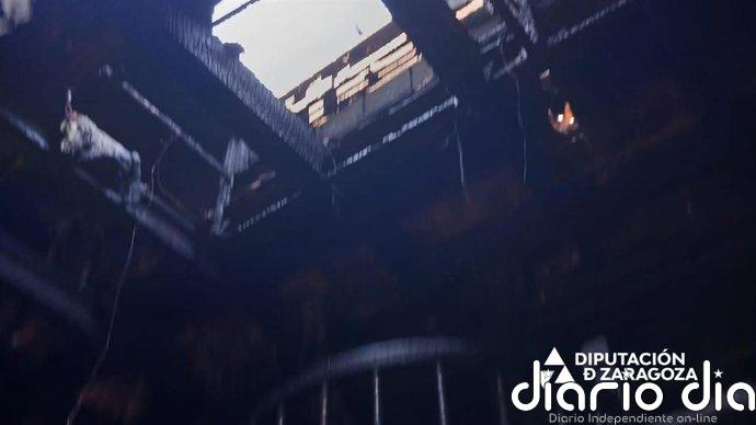 Desalojadas dos personas en el incendio de una vivienda unifamiliar de San Mateo de Gállego