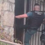 Desalojo in extremis de una urbanización de Villa del Prado (Madrid) por el avance del fuego de Almorox