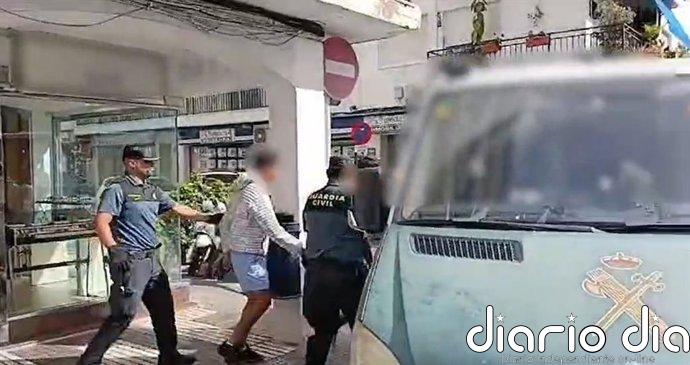 Desarticulada en Altea una banda que robaba las joyas a mujeres mayores en los portales de sus viviendas