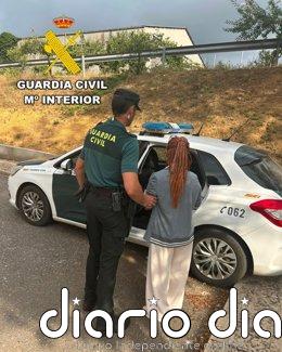 Detenida en Fabero por uso fraudulento de la tarjeta de una usuaria de una residencia a la que visitaba