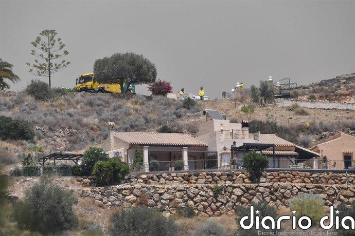 Detenidas dos personas por desobediencia en la evacuación del incendio de Los Gallardos (Almería)