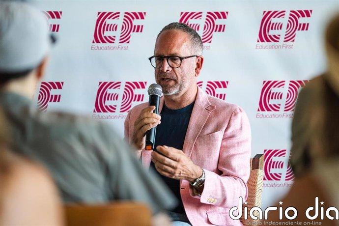 Education First presenta en Barcelona su proyecto ciclista para impulsar una educación sin fronteras