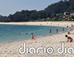 El agua de las playas de Rodas y Figueiras de las Islas Cíes ya es apta para el baño, según los últimos análisis