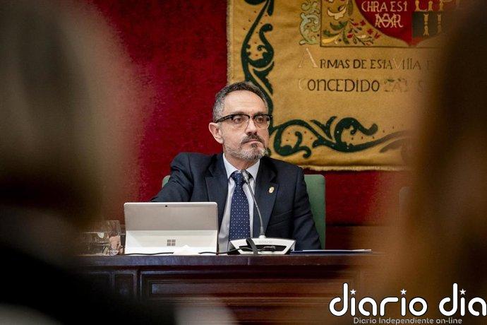 El alcalde de Móstoles asegura que no ha sido notificado de la citación por acoso sexual y alega "indefensión"