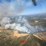 El alcalde de Santmenat (Barcelona) apunta a una excavadora incendiada como origen del incendio