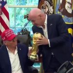 El asesor financiero de la FIFA, Carlos Cordeiro, dimite y rechaza la venta del Mundial