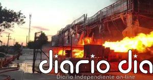 El ataque ruso a una ferretería provoca un incendio de grandes proporciones en una región al sur de Ucrania