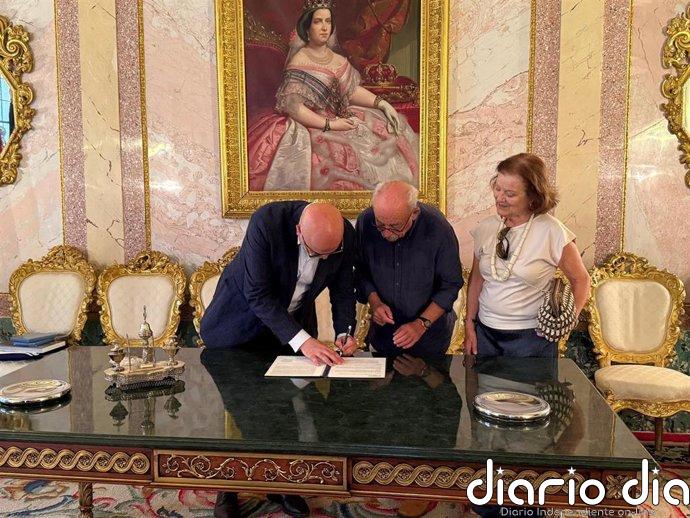 El Ayuntamiento de Segovia incorpora a su fondo documental un retrato fotográfico de la infanta Isabel de Borbón