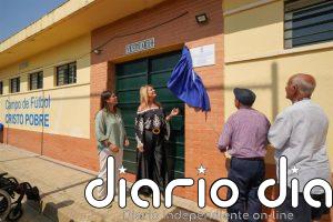El campo de fútbol Cristo Pobre de Huelva pasa a llevar el nombre de Manuel Luna como reconocimiento a su entrega