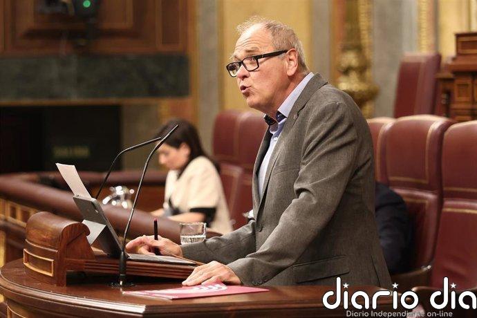 El Congreso da trámite al suplicatorio contra un diputado de Sumar, pero no lo estudiará hasta septiembre
