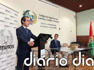 El consejero de Fomento reivindica el papel de los colegios profesionales en el progreso de Andalucía