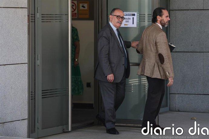 El exabogado de Ábalos asegura que Leire Díez le ofreció pagar la defensa del exministro a través de una empresa