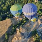 El Festival de Globos de Segovia inicia su séptima edición con el vuelo de once aparatos en competición