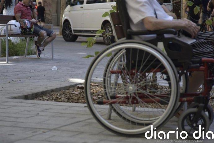 El Gobierno aprueba transferir 904 millones de euros a las comunidades autónomas para el nivel acordado de dependencia