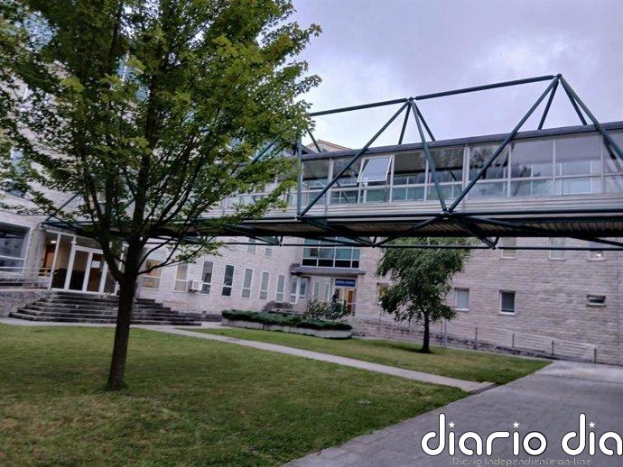 El Gobierno clausura de forma preventiva el uso del paso peatonal elevado del complejo judicial de Salesas por seguridad