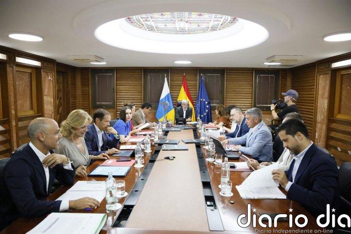 El Gobierno de Canarias aprueba el decreto que modifica el teletrabajo y lo incluye en la RPT
