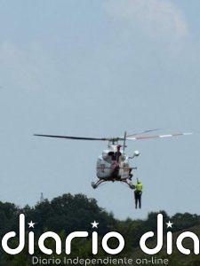 El helicóptero de Cantabria rescata a un trabajador de la CHE que estaba exhausto en una zona de maleza