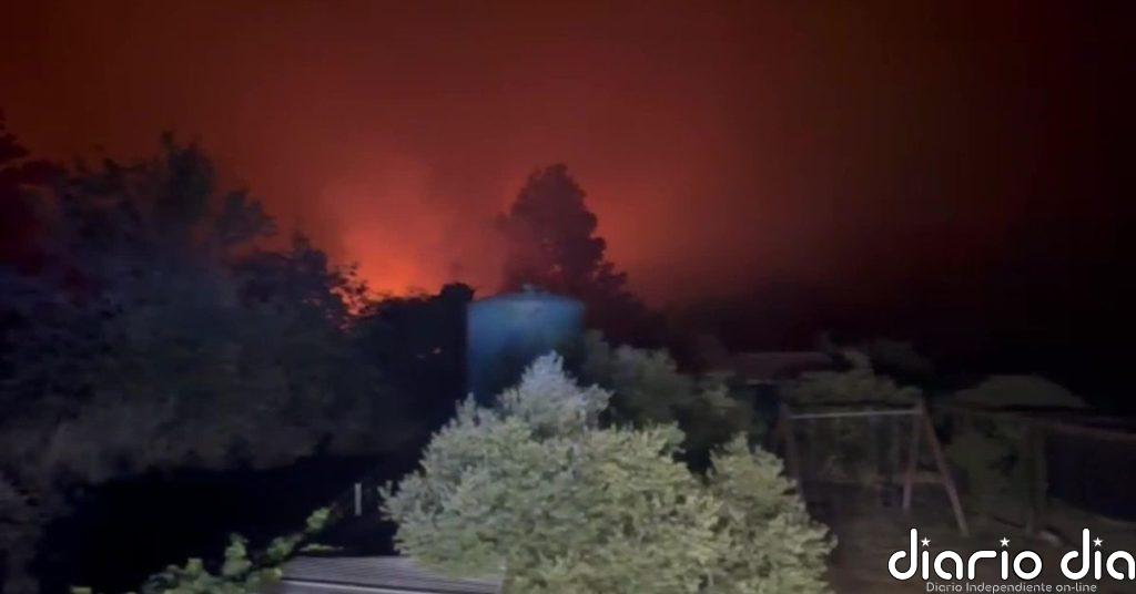 El incendio de Burgohondo ha obligado a desalojar a unas 1.500 personas