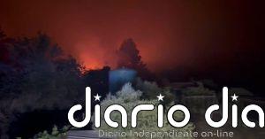 El incendio de Burgohondo ha obligado a desalojar a unas 1.500 personas