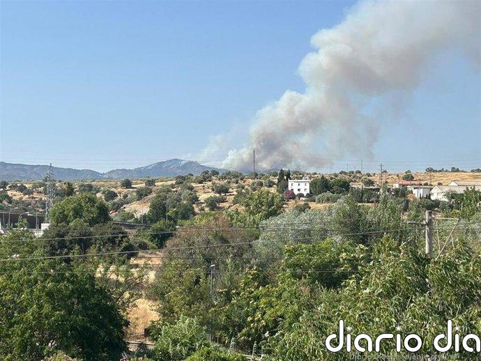 El incendio de Cerro Muriano (Córdoba) obliga a desalojar a un centenar de personas y supera la fase de "máximo riesgo"