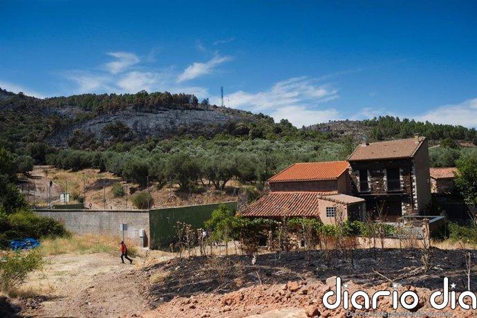El incendio de La Mierla golpea el corazón ganadero de la Sierra Norte: "Se nos quema el sustento de toda una vida"