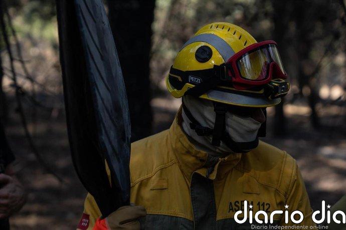 El incendio de la Sierra Oeste enfrenta un "día clave" para evitar reactivaciones y encaminarse a la estabilización