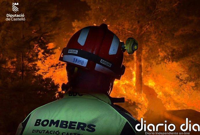 El incendio de la Vall d'Uixó está "perimetrado", aunque "no asegurado"