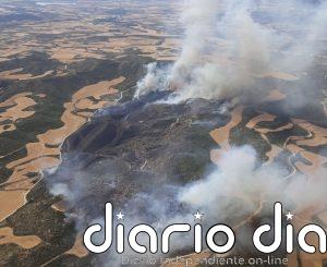 El incendio de Orés (Zaragoza) sigue activo, arrasa 12.000 hectáreas y 5 municipios siguen desalojados