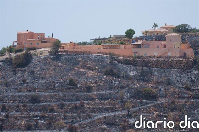 El incendio forestal de Los Gallardos (Almería) queda estabilizado y se autoriza el regreso de 1.000 desalojados