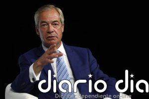 El líder ultraderechista británico Nigel Farage dimite de su escaño y fuerza elecciones