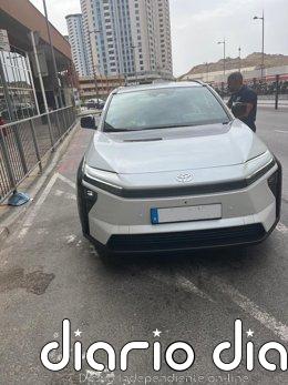 El Ministerio de Transporte de Gibraltar impone la primera multa fija a un taxi español Taxi español multado en Gibraltar.