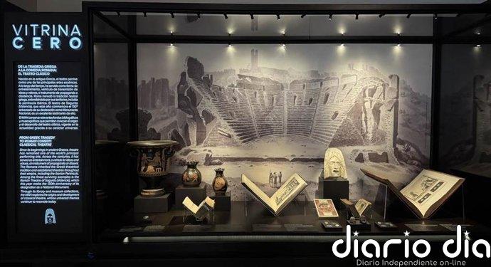 El Museo Arqueológico Nacional dedica su nueva Vitrina Cero al teatro grecolatino