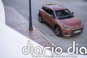 El nuevo Lexus LBX redefine el lujo silencioso para un verano en movimiento