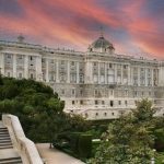 El Palacio Real se tiñe de rojo para celebrar la victoria de España en el Mundial