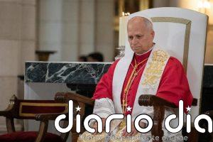 El Papa rinde homenaje en Lampedusa a los migrantes fallecidos y agradece el recuerdo del legado de Francisco