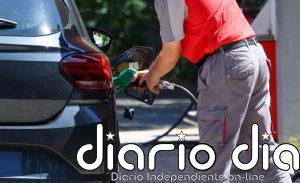 El Parlamento canario avala que se prorroguen las medidas fiscales de los carburantes para hacer frente a la guerra