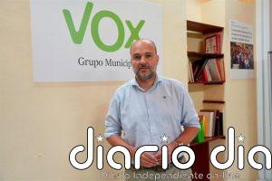 El portavoz de Vox (Sevilla) plantea reducir en más de 10.000 el número límite de pisos turísticos en la ciudad