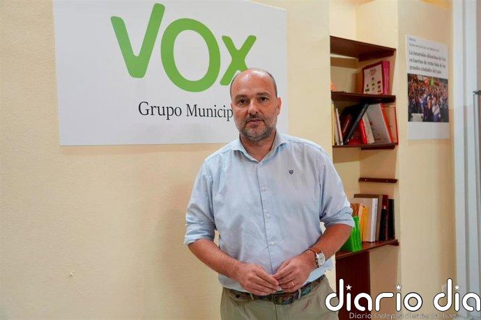 El portavoz de Vox (Sevilla) plantea reducir en más de 10.000 el número límite de pisos turísticos en la ciudad