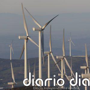 El precio de la luz encadena 22 días por debajo de los 50 euros por MWh gracias al tren de borrascas