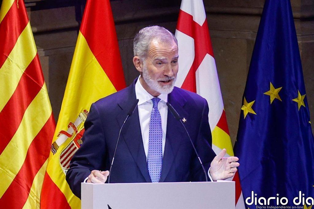 El Rey defiende el talento joven y que "progresar juntos" es un ejercicio de responsabilidad