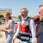 El rey Felipe VI llama a Azcón para interesarse por el incendio forestal de Orés (Zaragoza), que sigue fuera de control